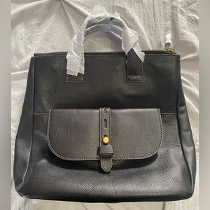 Fossil Hunter Backpack in Black